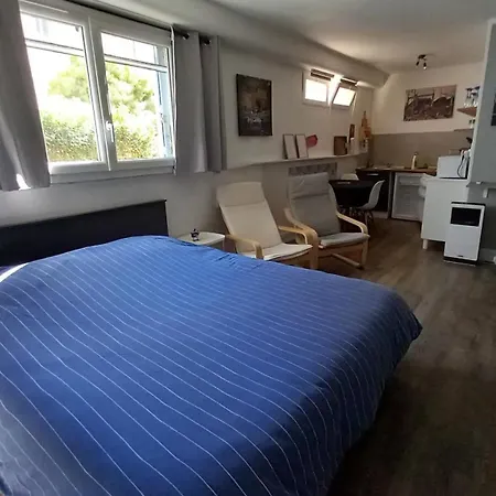 Dans Calme Et Parking Prive *