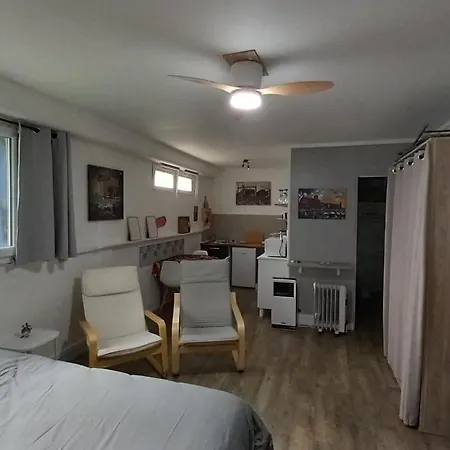 Dans Calme Et Parking Prive *