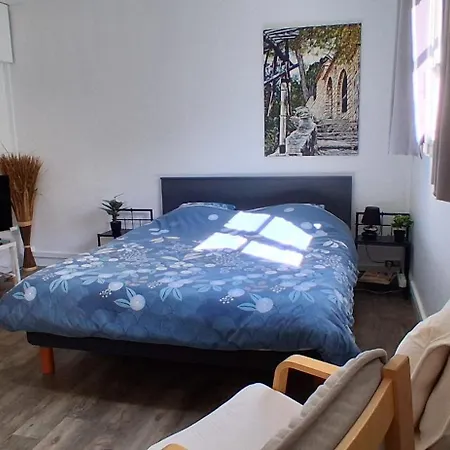 Apartmán Dans Calme Et Parking Prive *
